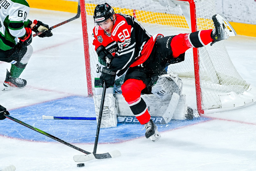 Kurbatov_900 (2).jpg